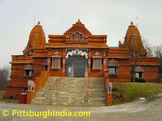 Hindu Jain Temple Entrance - Image © PittsburghIndia.com.